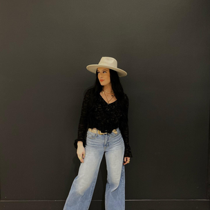 Image from styledbyash257 on 23 Oct 2025 with caption: she’s backkkkkkkk😎 buckle #buckle #forthestyledlife #ootd #outfits #outfitideas #western #fallfashion #fall